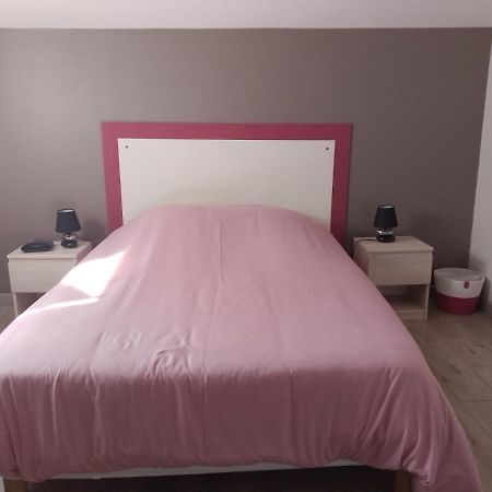 Appartement Le Romarin Mallemort Bagian luar foto