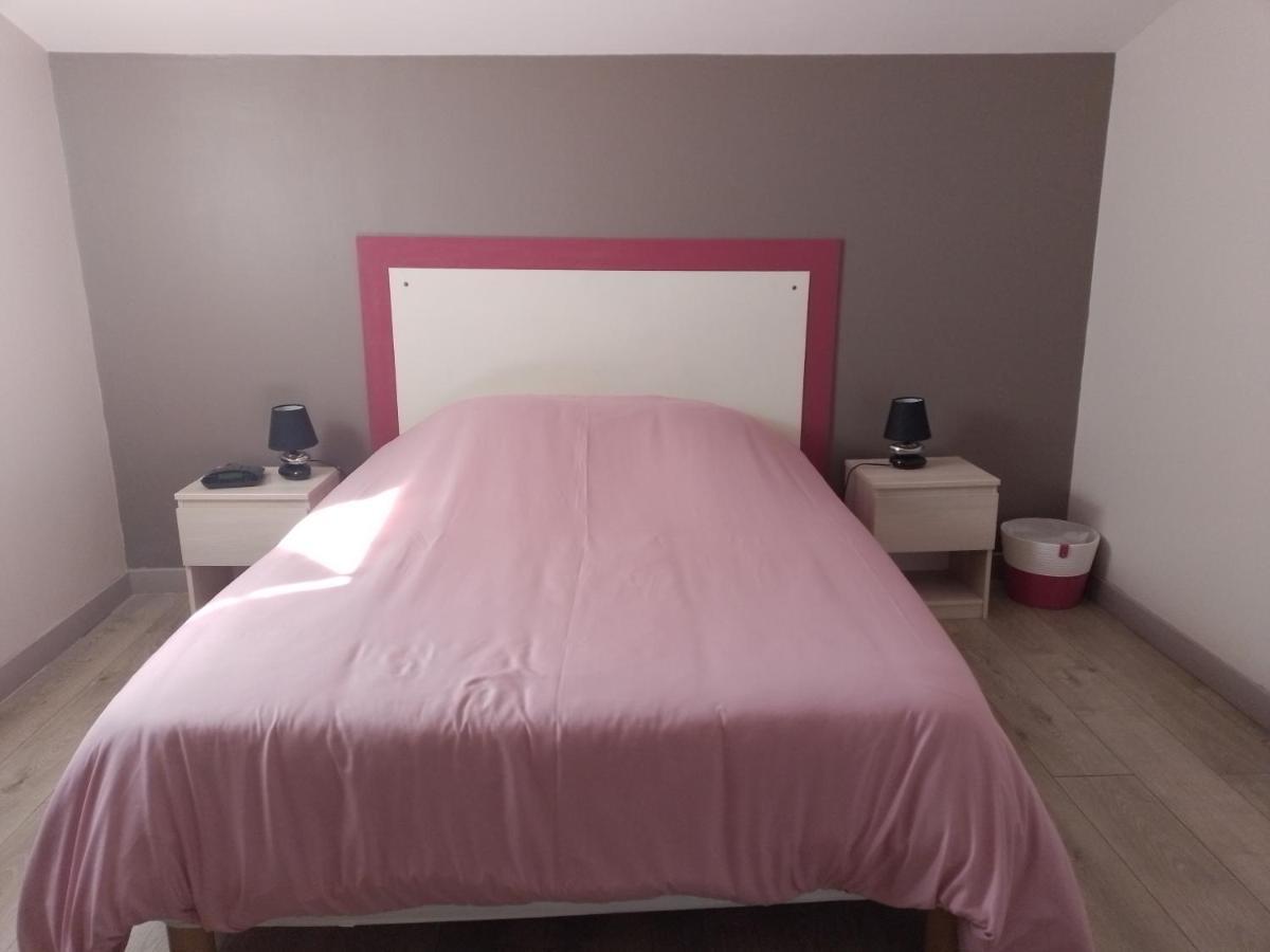Appartement Le Romarin Mallemort Bagian luar foto