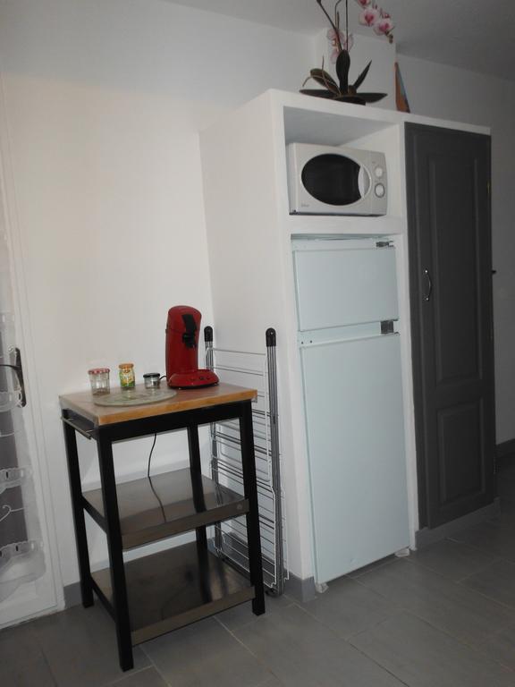 Appartement Le Romarin Mallemort Bagian luar foto